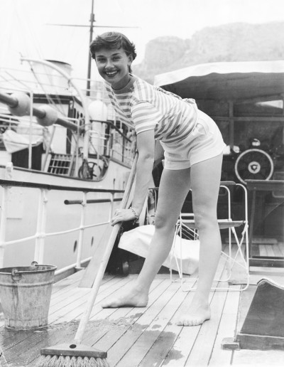 1 - Atriz Audrey Hepburn em 1955