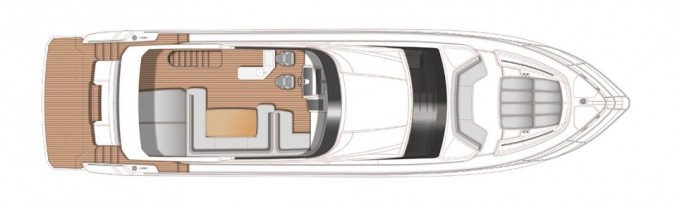 Princess 68 realiza teste de mar