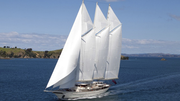 athena-yacht-profile-24222