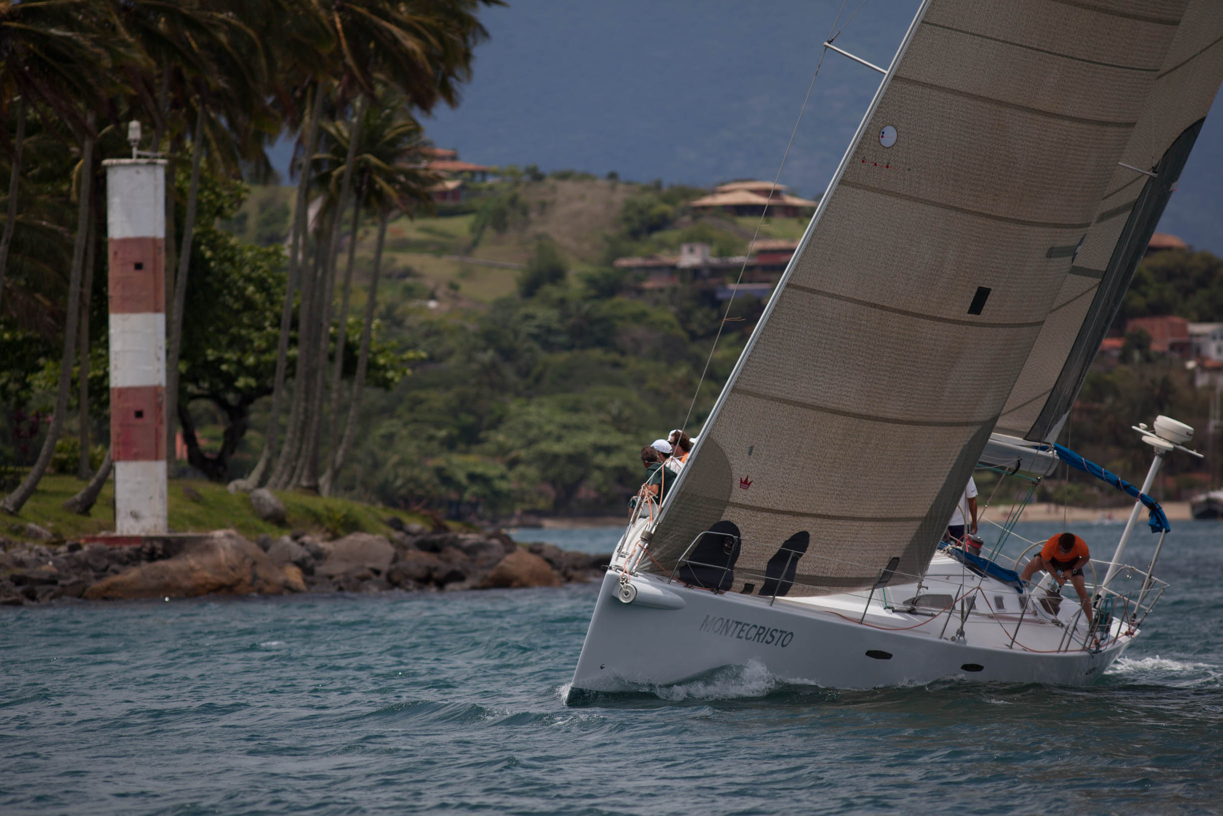 Barco Montecristo vence etapa da Copa Suzuki Jimny
