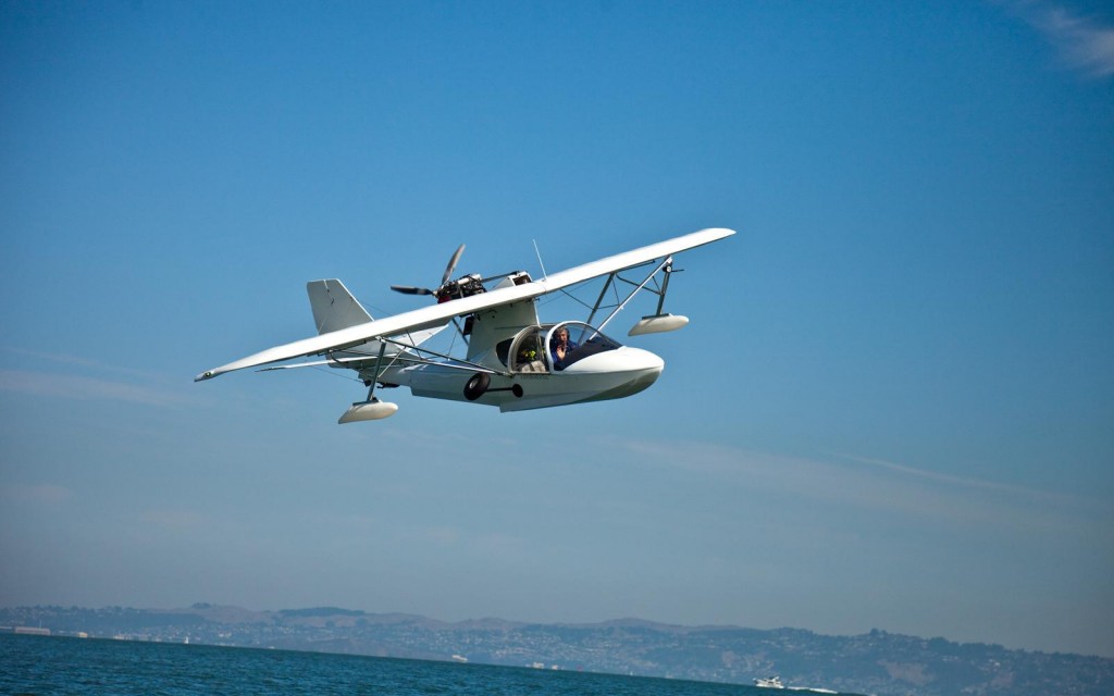 background-suri-aircraft-seaplane-flying2