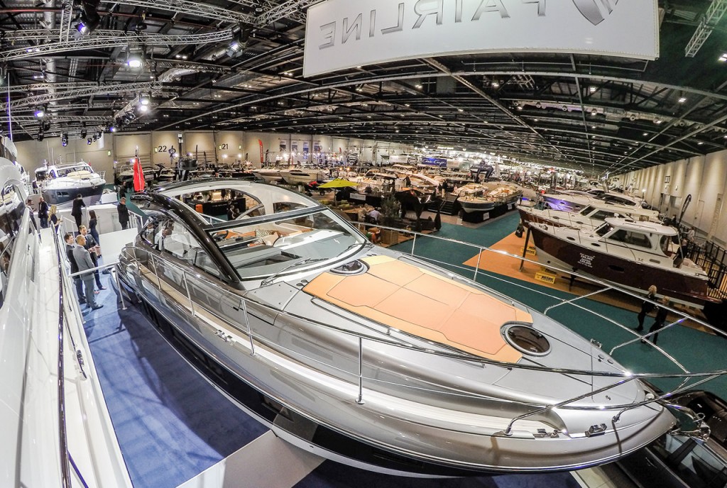 Targa 38 Shadow S no London Boat Show 2015