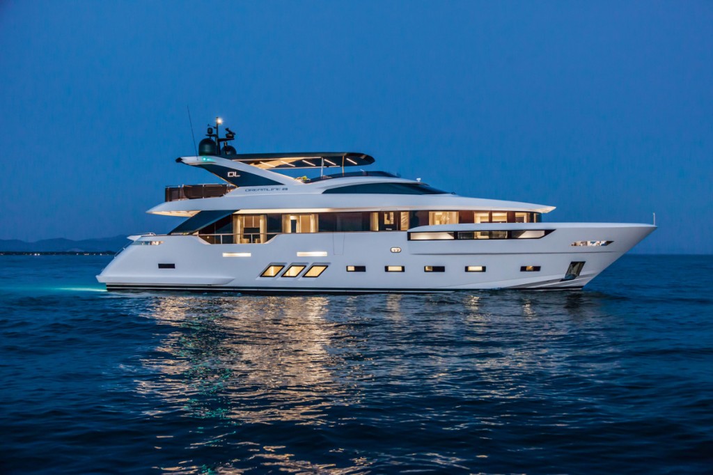 26 m yacht