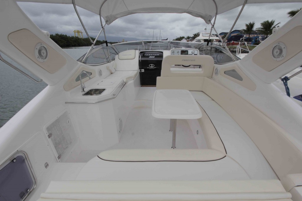 Phantom 303 - Boat Teste