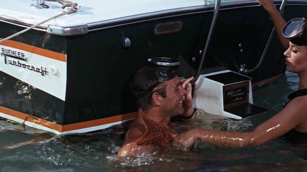 James Bond, em Thunderball, esteve a bordo de um modelo