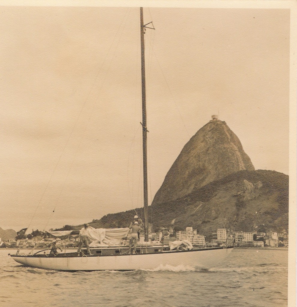Cairu velejando na Baía de Guanabara