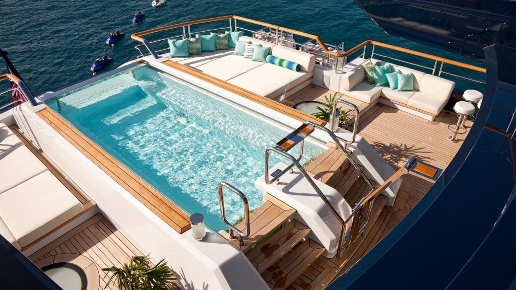 xNZFVzgSwi0mzzGXK2wg_solandge-superyacht-best-pool-1600x900