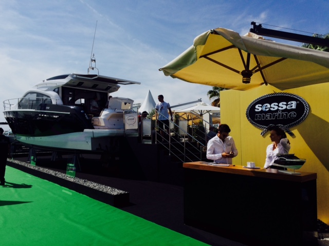 Espaço da Sessa Marine, com destaque para a C42, em Cannes