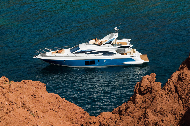 Azimut64Fly