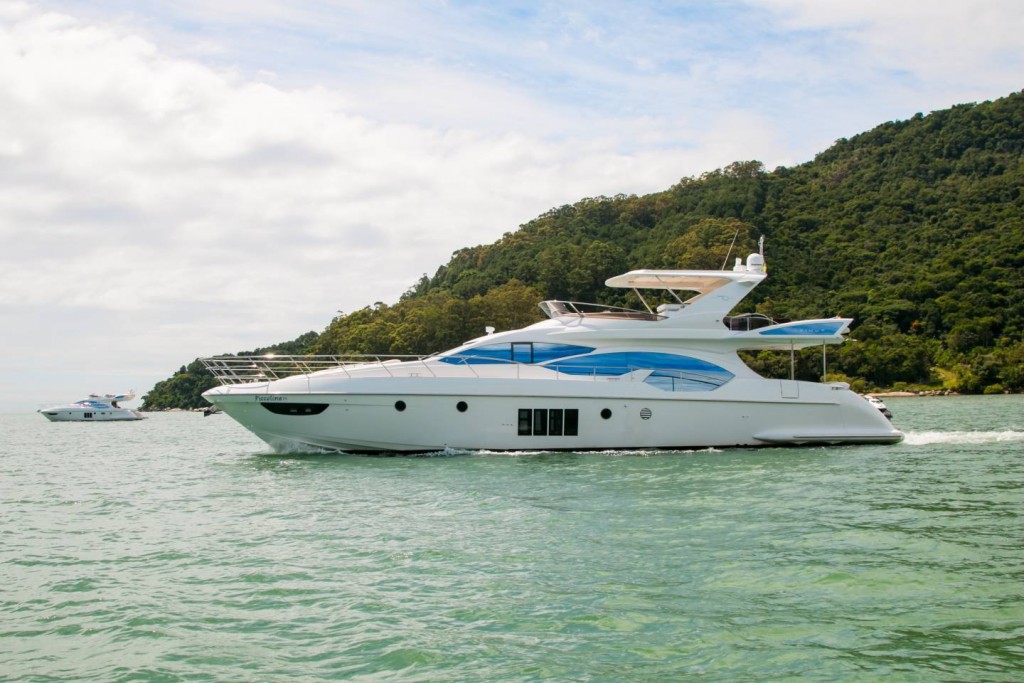 Azimut 70 Fly