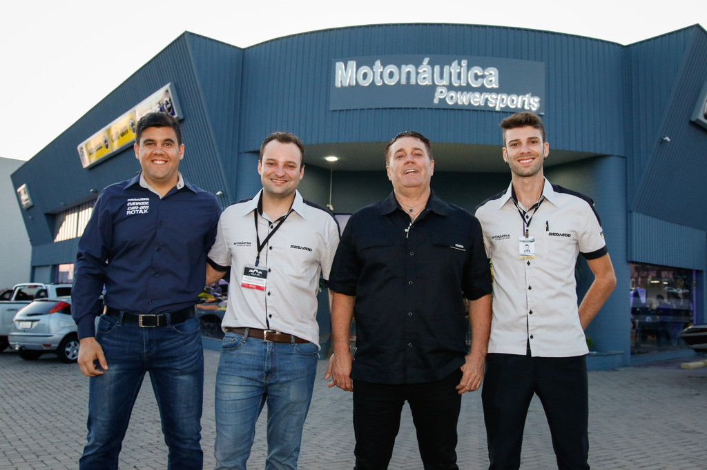 Mauricio Souza, da BRP (à esq), Tiago, Olivaldo e Daniel Canzian, da Moto Náutica Powersports