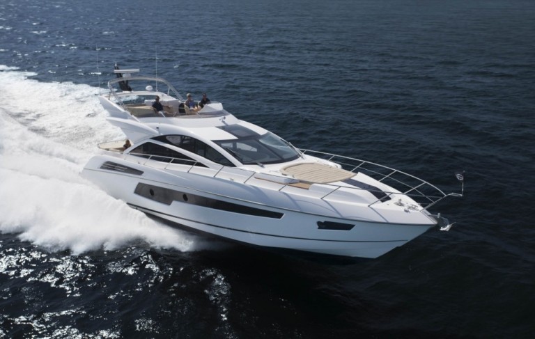 Faça um Tour Virtual pelo Sunseeker 68 Sport Yacht