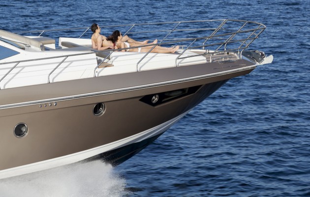 Azimut-66-prow-view-630x400