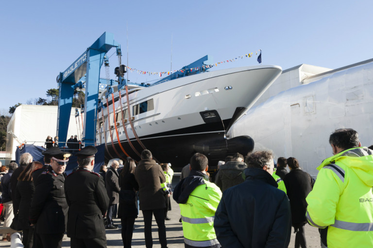 Estaleiro italiano Baglietto lançou novo superiate de 54 m
