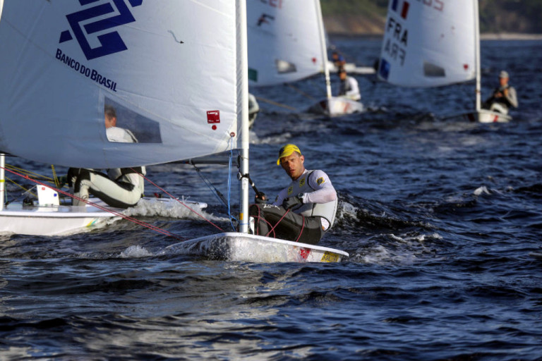 SCHEIDT RETOMA A LIDERANÇA DO CAMPEONATO BRASILEIRO DE LASER
