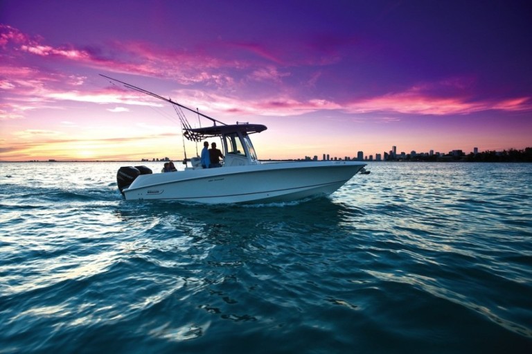 Boston Whaler 280 Outrage será lançada no Boat Show de Nova York