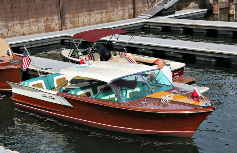 Chris Craft Continental rara de 1961 vai a leilão nos EUA
