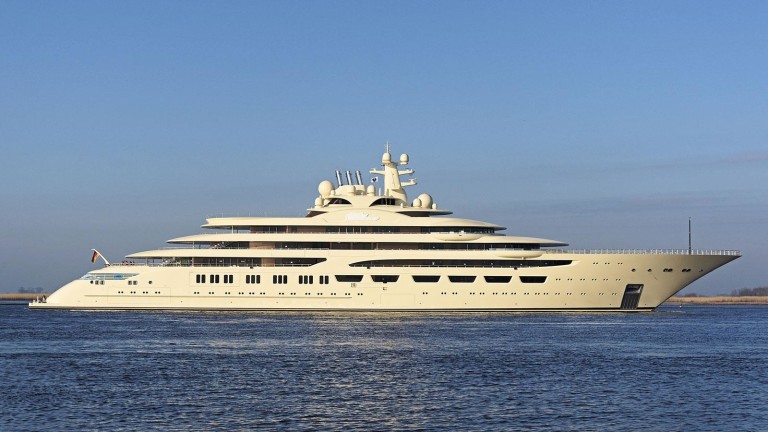 156m-Lurssen-Dilbar-7-768x432