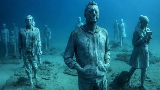 kKEQqk7jRaKZshFYfda2_Underwater museum Museo-Atlantico-walking-1600×900