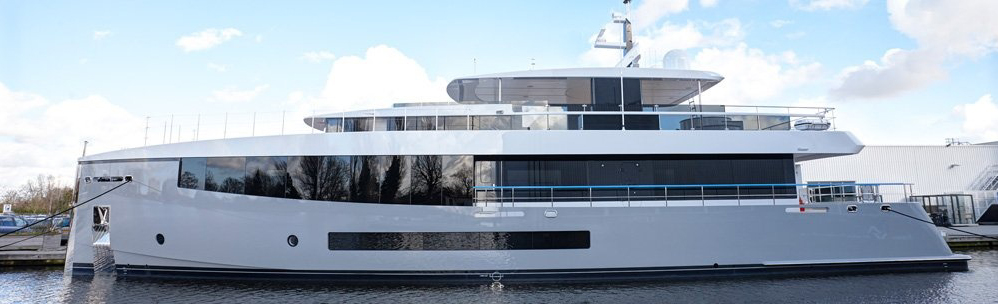 16120-feadship-reveals-the-twist-behind-new-custom-yacht-1