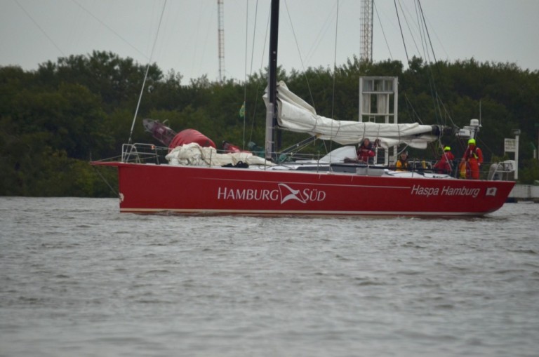 Veleiro “Haspa Hamburg” chega ao Brasil e faz parada oficial em Itajaí, SC