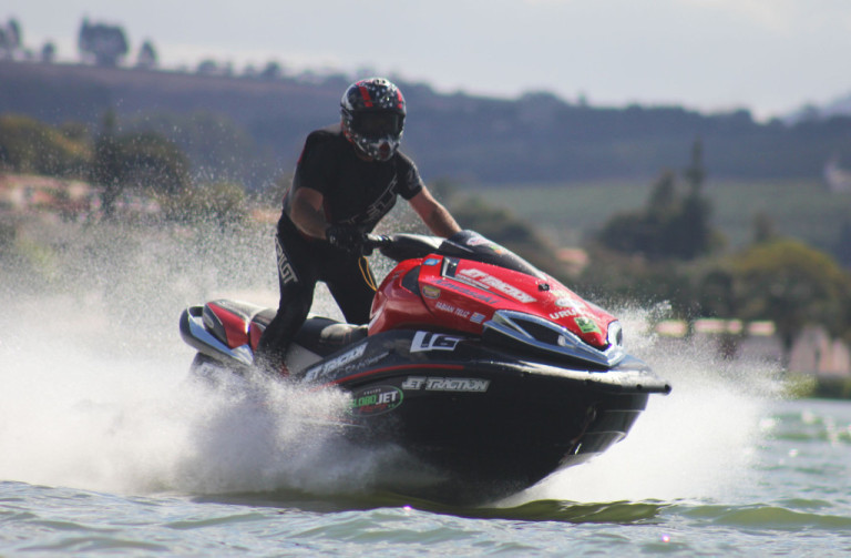 Teliz é um dos destaques internacionais no 29º campeonato de jet ski
