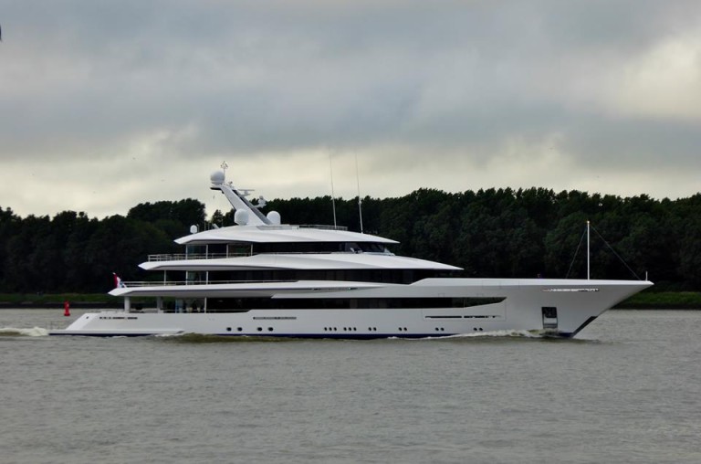 Primeiras imagens do novo Feadship de 230 pés