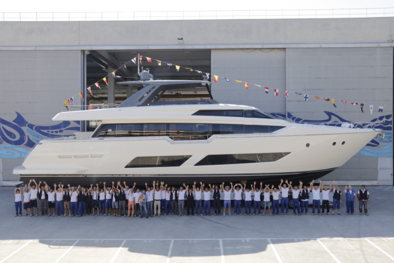 Ferretti Yachts lança novo modelo de 85 pés