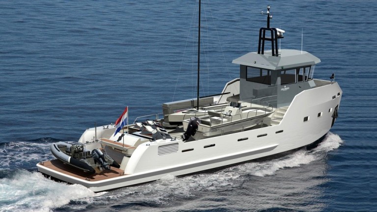 Estaleiro holandês lança embarcação de suporte para superiates