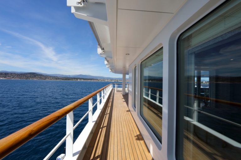 Ulysses-Superyacht-18-768x512