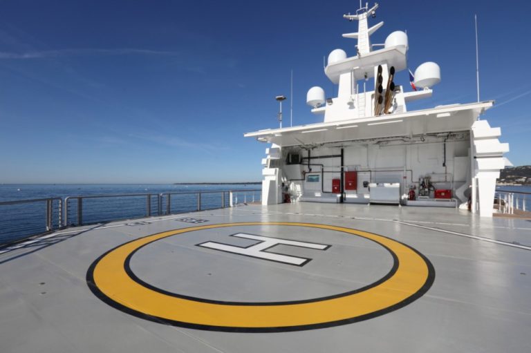 Ulysses-Superyacht-23-768x511