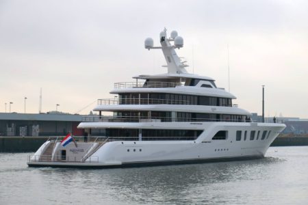 Feadship Aquarius