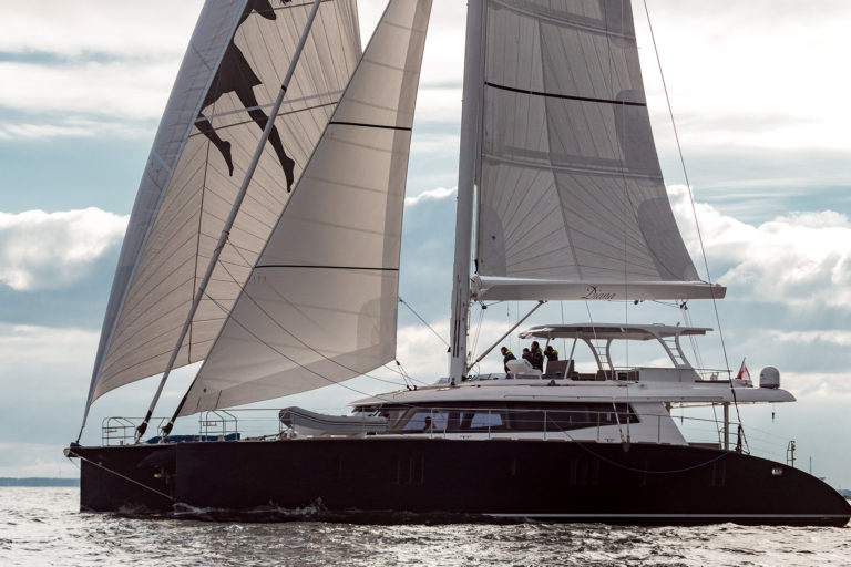 Sunreef Yachts lança Diana, a primeira Sunreef 74 em carbono