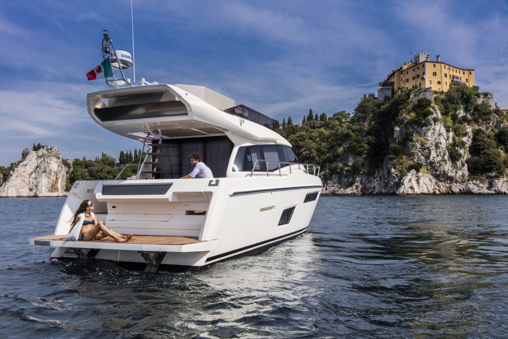 Ferretti Yachts 450