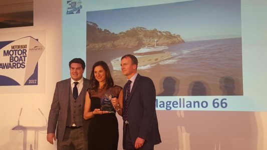 giovanna-vitelli-vice-president-ab-group-receives-the-mby-award-2017-on-the-left-jack-haines-deputy-editor-mby-on-the-right-hugo-andreae-editor-in-chief-mby