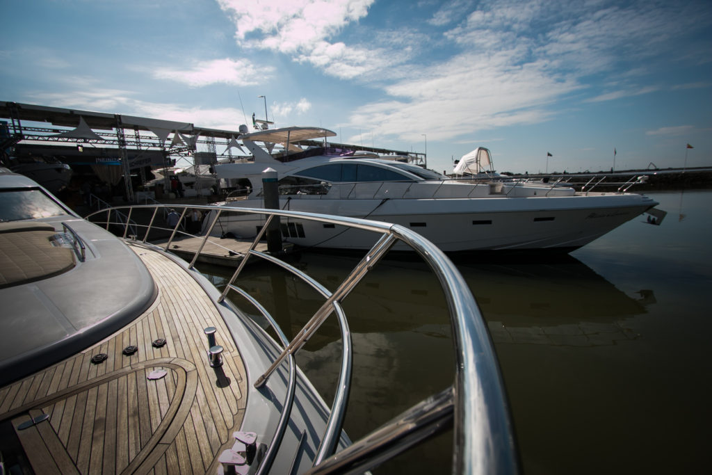 A Marina Itajaí, localizada no litoral norte catarinense, firma parceria inédita com o Iate Clube de Joinville (SC) e o Iate Clube de Caiobá (PR). Associados passam a contar, a partir deste mês,