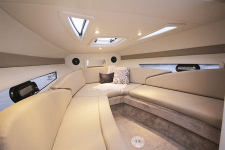 Cabine Bayliner 280