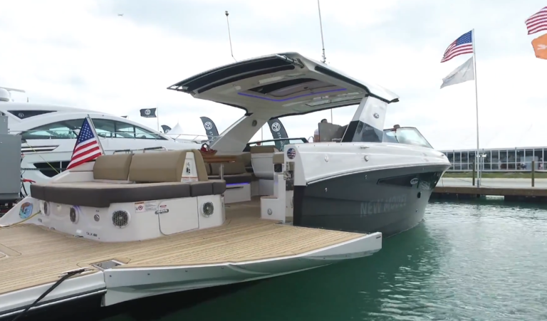 Sea Ray 400 SLX – um barco de proa aberta como você nunca viu