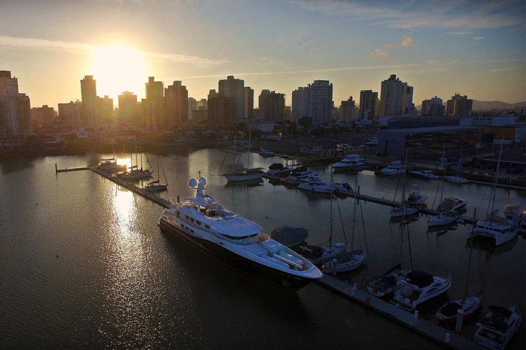 pôr do sol marina Itajaí