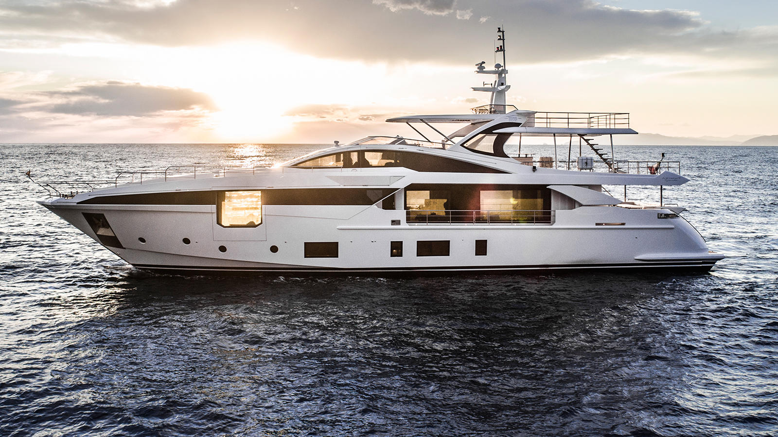 AZIMUT GRANDE 35 METRI (3)