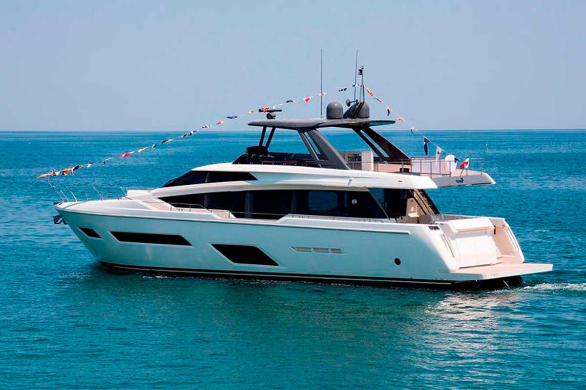 Ferretti-Yachts-780-Boat-Shopping