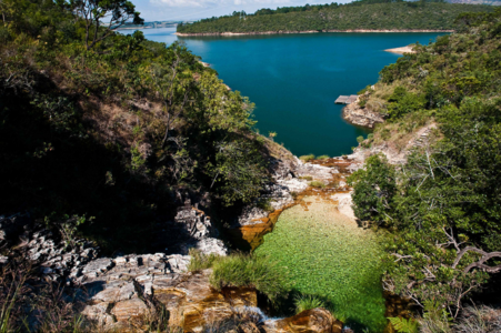 cachoeira-lagoa-azul-capitólio-mg-1