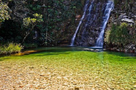 cachoeira-lagoa-azul-capitólio-mg
