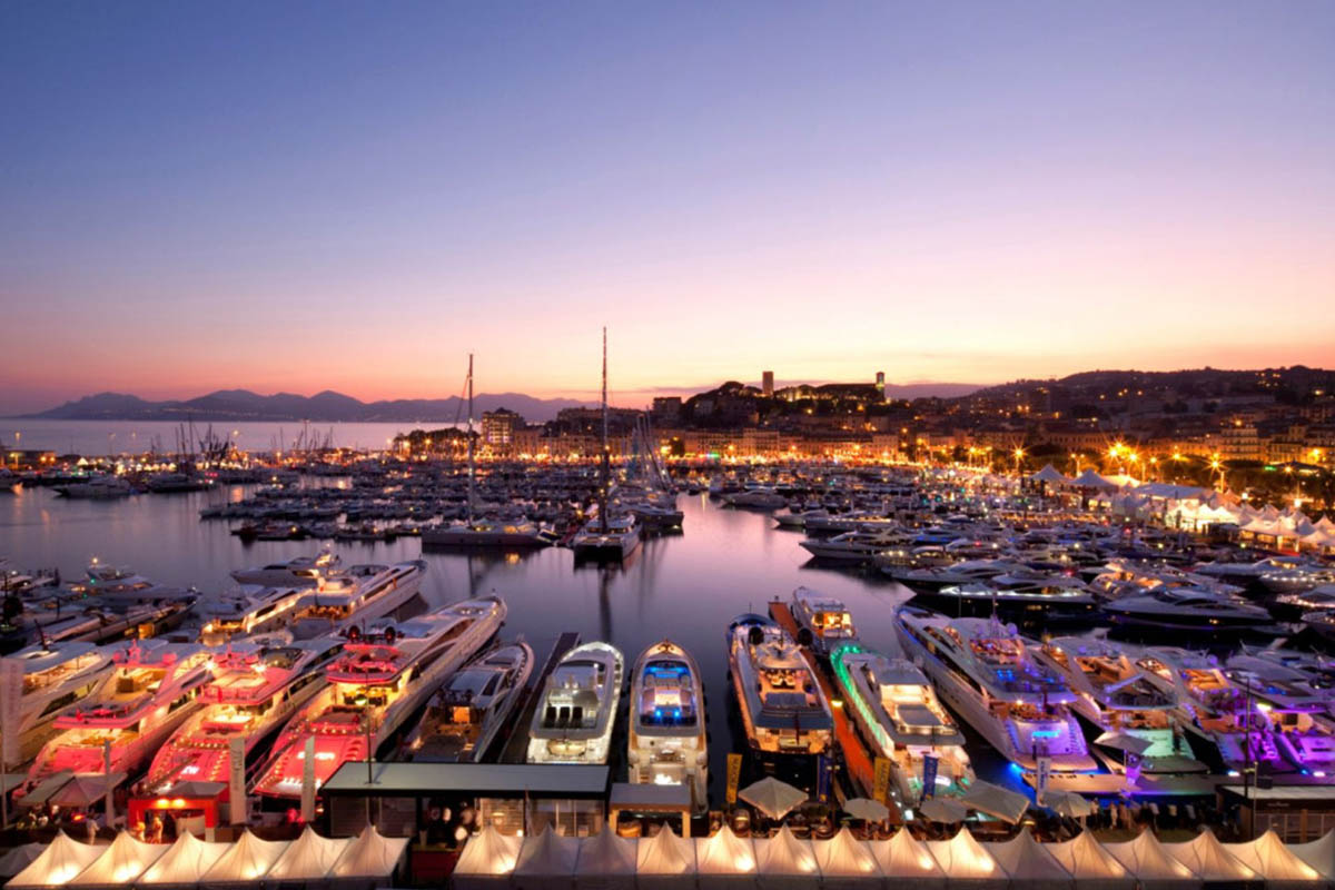Cannes-Yachting-Festival-superiates