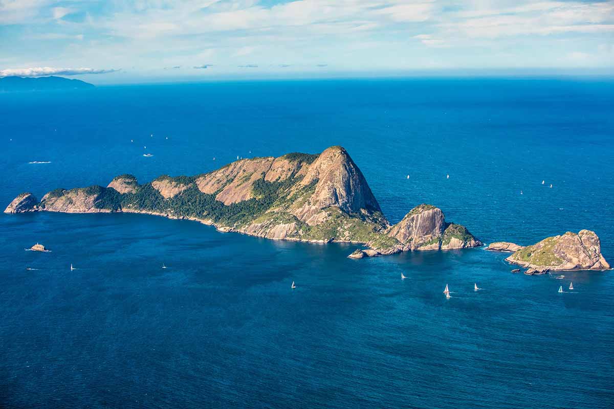 Ilha-de-Alcatrazes-Ilhabela-Boat-Shooping