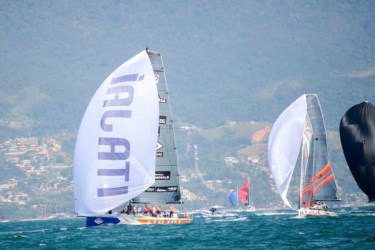 mulheres se destacam na semana de vela de ilhabela - boat shopping