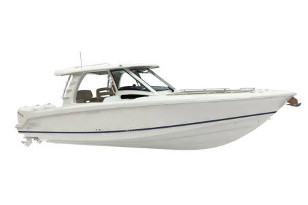 Boston-Whaler-350-Realm-boatshopping-1