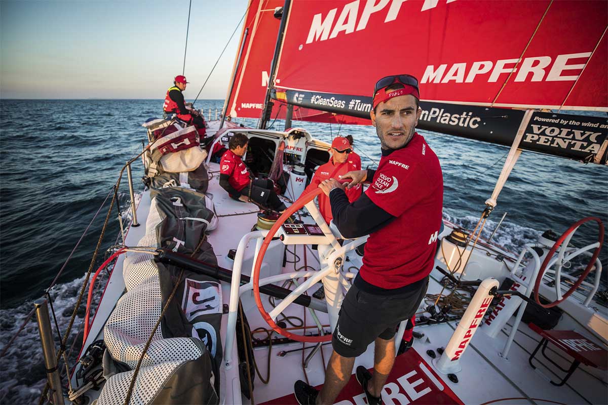 Mapfre-vence-zeroleg-volvo-ocean-race-boatshopping