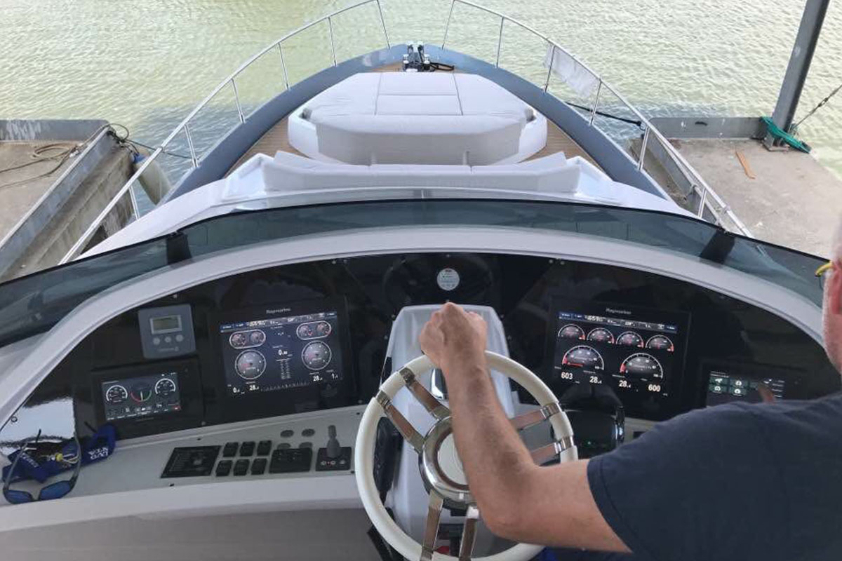 primeiras-imagens-Sessa-fly-21-gullwing-boatshopping-3