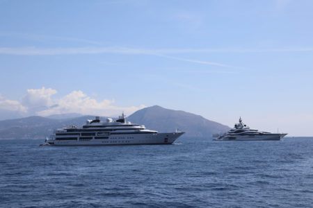 Al-Lusail-e-Katara-vistos-em-Capri-boatshopping-1